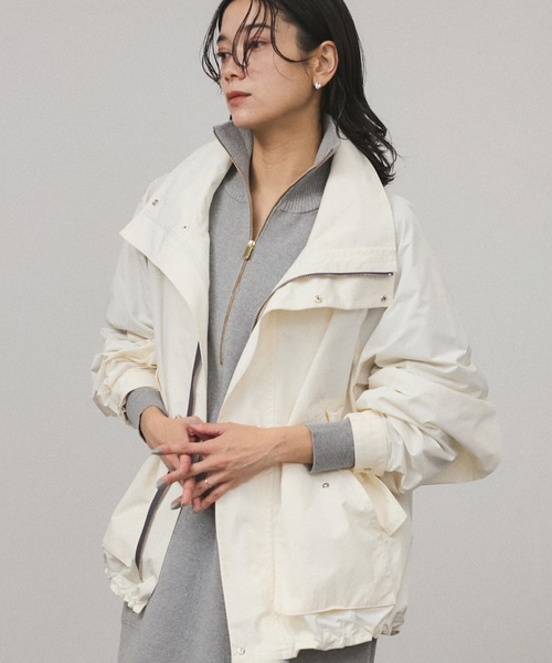 LIMONTA（リモンタ）の「LIMONTAスタンドカラーブルゾン / マウンテンパーカー［軽量・撥水］（ブルゾン・レディース・ホワイト/ブラック/キャメル・FREE）」の6枚目の写真