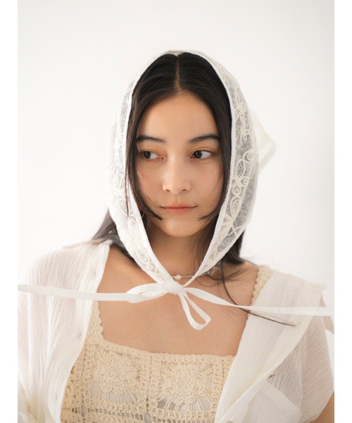 Ungrid（アングリッド）の「シアーエンブロイダリーボンネット（ストール/ショール・レディース・ブラック/オフホワイト・FREE）」の5枚目の写真
