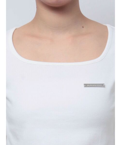 MURUA（ムルーア）の「プレートクロップドトップス（Tシャツ/カットソー・レディース・ブラック/ブルー/モカ/ホワイト/カーキ・1/2）」の17枚目の写真