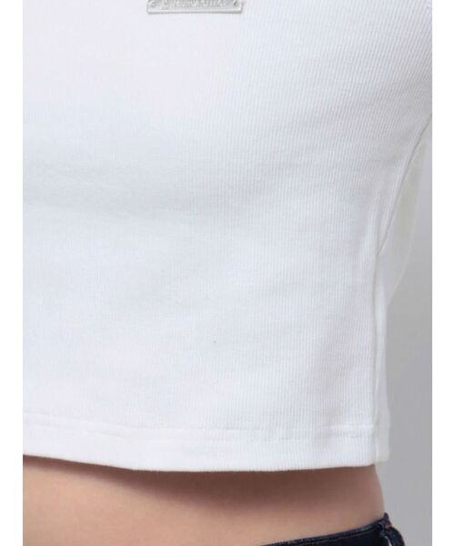 MURUA（ムルーア）の「プレートクロップドトップス（Tシャツ/カットソー・レディース・ブラック/ブルー/モカ/ホワイト/カーキ・1/2）」の19枚目の写真