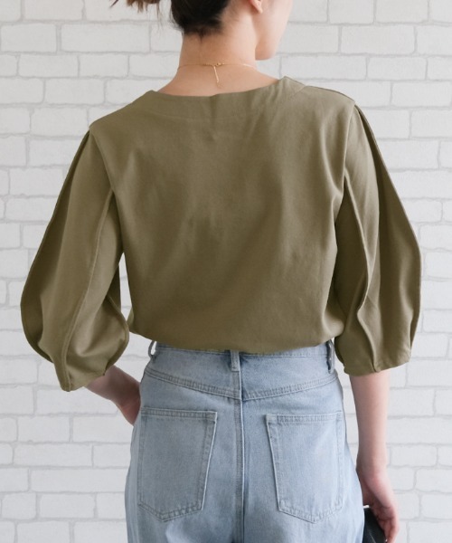 aquagarage(アクアガレージ)の「ボリューム袖カットソー(Tシャツ/カットソー・レディース・ブラック/カーキ/ベージュ/ネイビー/ホワイト・M/L)」の8枚目の写真