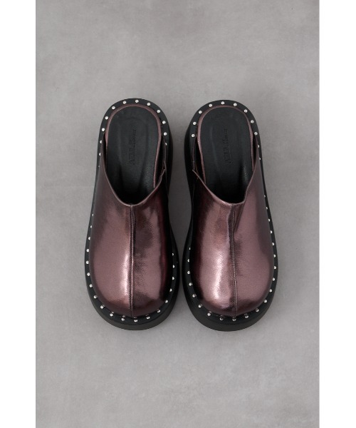 AZUL by moussy(アズールバイマウジー)の「スタッズデザインプラットフォームサボサンダル(サンダル・レディース・ブラック/ブロンズ・SMALL/MEDIUM/LARGE)」の11枚目の写真