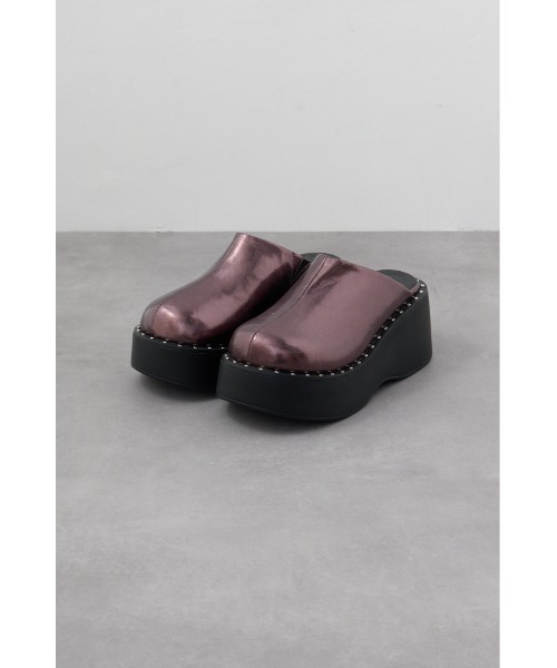 AZUL by moussy(アズールバイマウジー)の「スタッズデザインプラットフォームサボサンダル(サンダル・レディース・ブラック/ブロンズ・SMALL/MEDIUM/LARGE)」の9枚目の写真