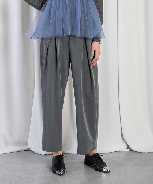 RAW FUDGE(ローファッジ)の「ハイウエストクロスタックパンツ(スラックス・レディース・ベージュ/グレー/ブラック・M)」の2枚目の写真