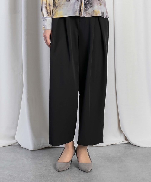 RAW FUDGE(ローファッジ)の「ハイウエストクロスタックパンツ(スラックス・レディース・ベージュ/グレー/ブラック・M)」の1枚目の写真