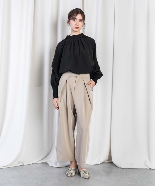 RAW FUDGE(ローファッジ)の「ハイウエストクロスタックパンツ(スラックス・レディース・ベージュ/グレー/ブラック・M)」の14枚目の写真