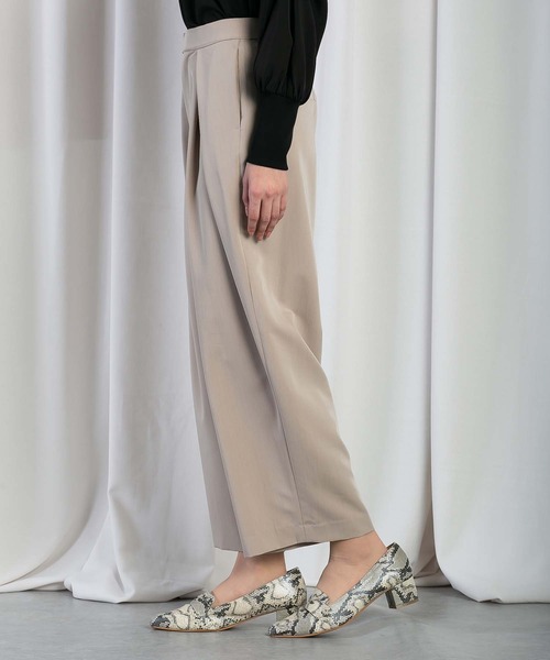 RAW FUDGE(ローファッジ)の「ハイウエストクロスタックパンツ(スラックス・レディース・ベージュ/グレー/ブラック・M)」の19枚目の写真