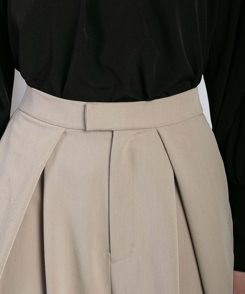 RAW FUDGE(ローファッジ)の「ハイウエストクロスタックパンツ(スラックス・レディース・ベージュ/グレー/ブラック・M)」の21枚目の写真