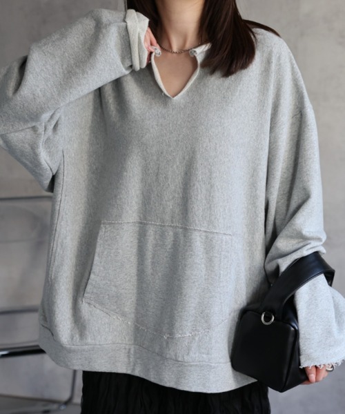 CREARE -LINO-(クレアーレリノ)の「<ユニセックス>フロントポケットキーネックプルオーバー/トップス(スウェット・レディース・ブラック/オフホワイト/グレー・FREE)」の3枚目の写真