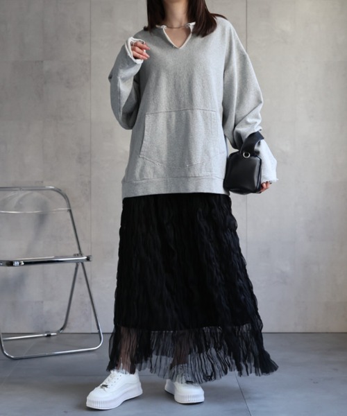 CREARE -LINO-(クレアーレリノ)の「<ユニセックス>フロントポケットキーネックプルオーバー/トップス(スウェット・レディース・ブラック/オフホワイト/グレー・FREE)」の8枚目の写真