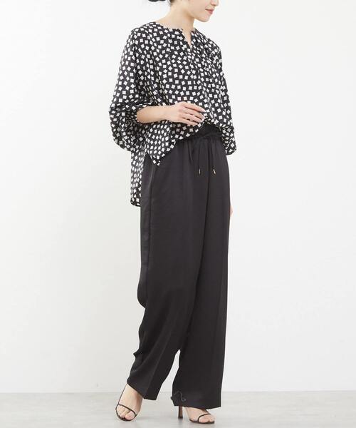 Tiara（ティアラ）の「ギャザードロストパンツ（その他パンツ・レディース・ブラック/ベージュ・2/3）」の10枚目の写真