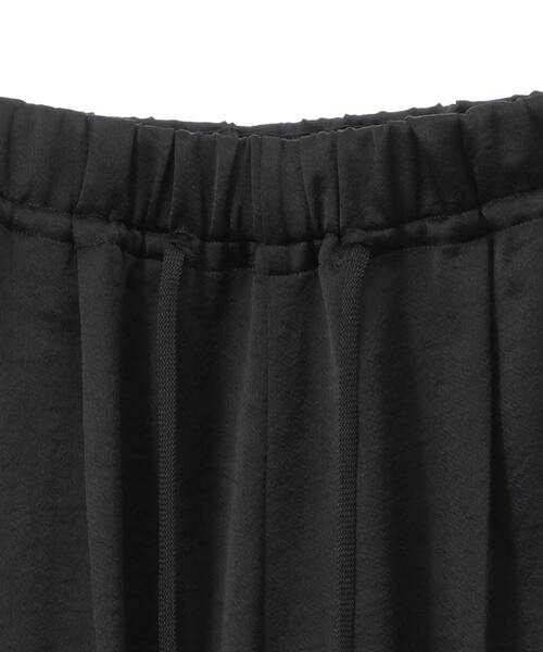 Tiara（ティアラ）の「ギャザードロストパンツ（その他パンツ・レディース・ブラック/ベージュ・2/3）」の16枚目の写真