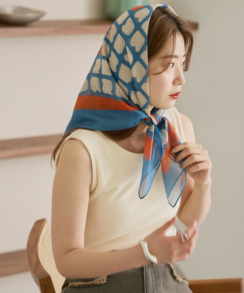 Kastane（カスタネ）の「マルチスカーフ（バンダナ/スカーフ・レディース・ダークブルー/オレンジ/ブルー・FREE）」の3枚目の写真