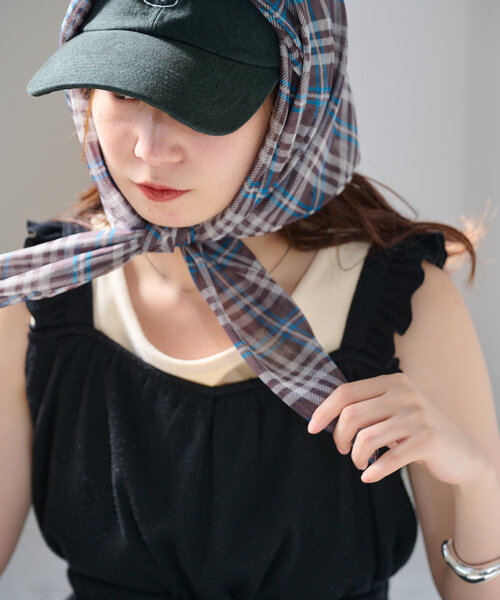 Kastane（カスタネ）の「マルチスカーフ（バンダナ/スカーフ・レディース・ダークブルー/オレンジ/ブルー・FREE）」の4枚目の写真