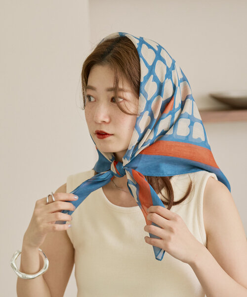 Kastane（カスタネ）の「マルチスカーフ（バンダナ/スカーフ・レディース・ダークブルー/オレンジ/ブルー・FREE）」の19枚目の写真