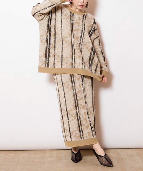 OSMOSIS（オズモーシス）の「ジャガードニットスカート（スカート・レディース・ベージュ/グレイッシュベージュ/ネイビー・ONE SIZE）」の18枚目の写真