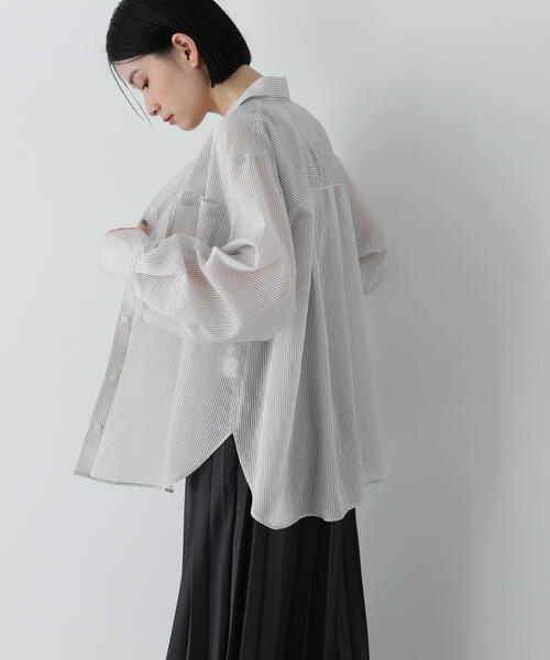 N.（N. Natural Beauty Basic）（エヌエヌナチュラルビューティーベーシック）の「シアーストライプシャツ（シャツ/ブラウス・レディース・ブルー/ピンク/グレー/ベージュ・MEDIUM）」の6枚目の写真