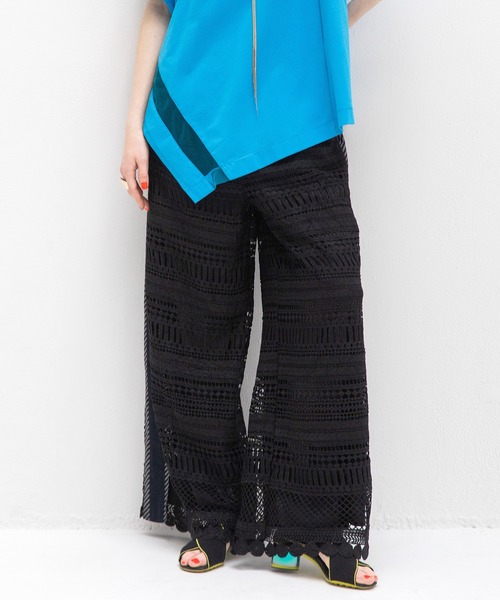 AULA AILA(アウラアイラ)の「レースストライプサイドラインパンツ(その他パンツ・レディース・ブラック/ネイビー/ホワイト・0/1)」の3枚目の写真