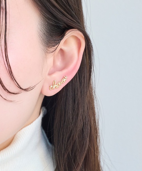 Phoebe(フィービィー)の「ラッキーレターピアス&イヤリング/片耳(ピアス(片耳用)・レディース・ゴールド系1/ゴールド系3/ゴールド系2・FREE)」の6枚目の写真
