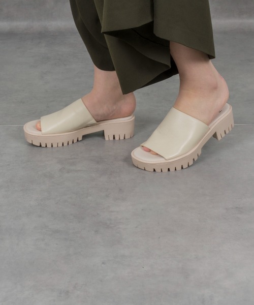 Mollini（モリーニ）の「【Mollini/モリーニ】レザーサンダル　厚底　フラットサンダル（サンダル・レディース・ブラック/ベージュ・38/37/36）」の12枚目の写真