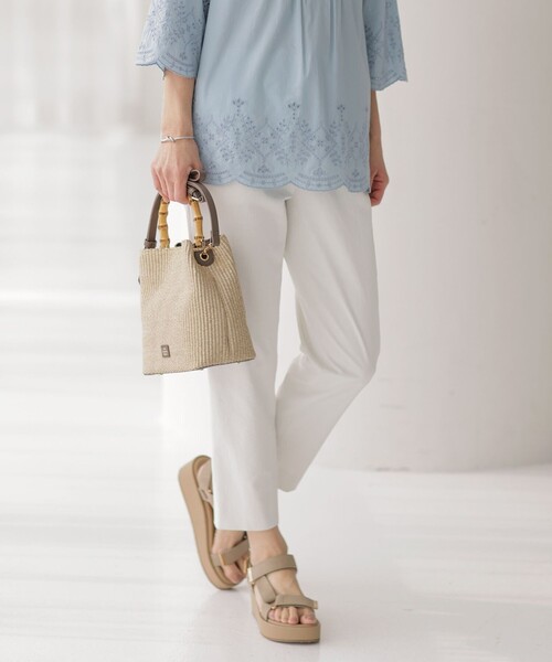 J.PRESS Ladies(J.プレス レディス)の「【洗える・接触冷感・UVケア・吸水速乾・防透け】麻シェルドライ テーパード パンツ(その他パンツ・レディース・アイボリー系/ライトグリーン系/ネイビー系/カーキ系・XS/S)」の1枚目の写真