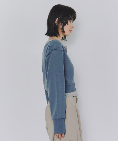 UNITED TOKYO（ユナイテッドトウキョウ）の「レイヤードWカーデトップス｜細見え/秋服/冬服（カーディガン/ボレロ・レディース・ブルー/ブラック・FREE）」の8枚目の写真
