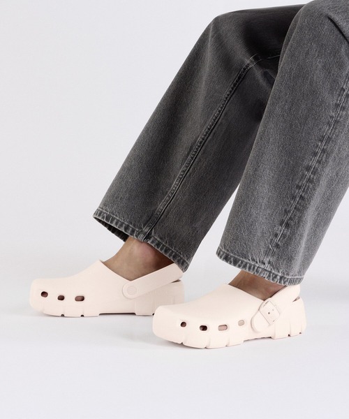 BIRKENSTOCK(ビルケンシュトック)の「【公式】ビルケンシュトック Birki Flow EVA(サンダル・メンズ・ローズ・26cm【レギュラー幅】/22.5cm【レギュラー幅】/23cm【レギュラー幅】/24cm【レギュラー幅】/24.5cm【レギュラー幅】/25cm【レギュラー幅】/26.5cm【レギュラー幅】/27cm【レギュラー幅】/28.5cm【レギュラー幅】)」の6枚目の写真