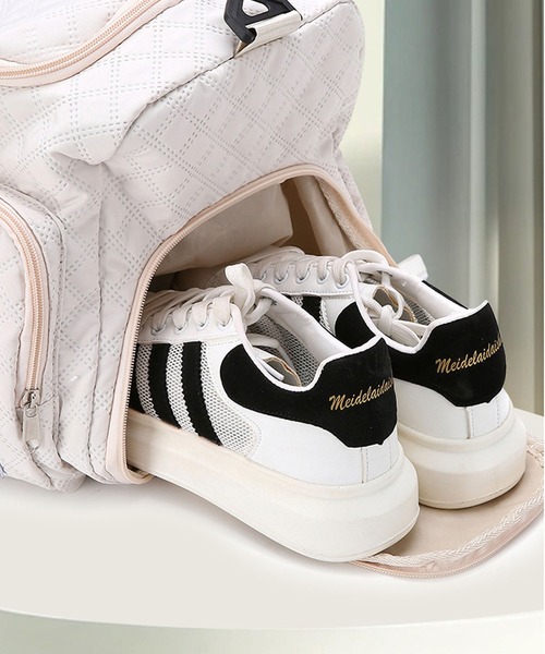 TABI PAL(タビパル)の「アウトポケット ボストンバッグ(ボストンバッグ・レディース・ブラック/サックスブルー/Off White・FREE)」の8枚目の写真