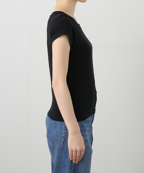 Spick & Span(スピックアンドスパン)の「コンパクトキャップスリーブTEE(Tシャツ/カットソー・レディース・ブラック/ホワイト/ベージュ・FREE)」の14枚目の写真