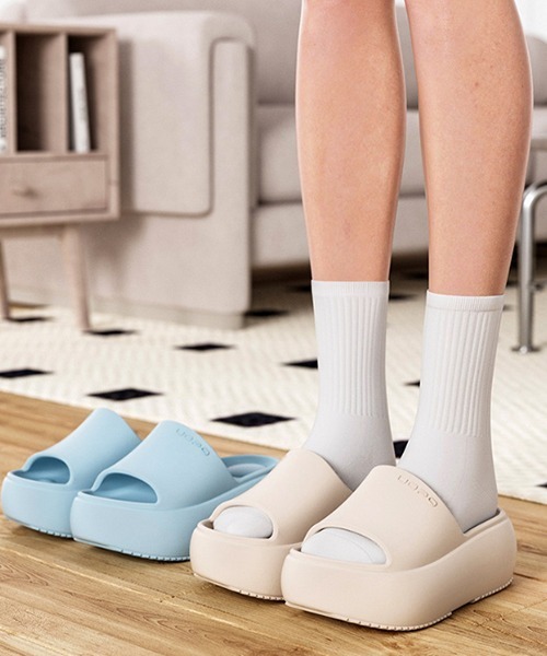 c.u.l（シーユーエル）の「軽量 厚底 ユニセックス プラットフォームサンダル スリッパ culs125（サンダル・レディース・ブルー/ブラック/イエロー/ホワイト・L/M/S）」の5枚目の写真