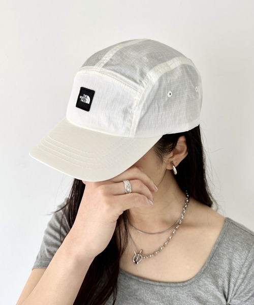THE NORTH FACE（ザノースフェイス）の「国内未発売 THE NORTH FACE(ザ・ノースフェイス)/軽量 ワンポイントロゴ キャップ 帽子/WL CAMP CAP（キャップ・レディース・グレー/ブラック/サンドベージュ/ブラウン/ホワイト・FREE）」の9枚目の写真
