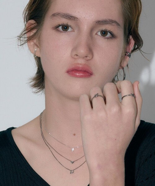 and cloud(アンドクラウド)の「Minimum Heart Ring(リング・レディース・シルバー/ブラック・11号/13号/9号/15号)」の7枚目の写真