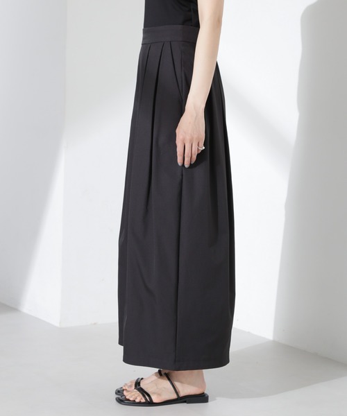 NANO universe（ナノユニバース）の「タックコクーンスカート（スカート・レディース・ブラック/ブルーグレー/ライトベージュ・FREE）」の11枚目の写真