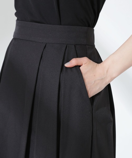 NANO universe（ナノユニバース）の「タックコクーンスカート（スカート・レディース・ブラック/ブルーグレー/ライトベージュ・FREE）」の16枚目の写真