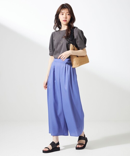ANY SIS(エニィスィス)の「スーピマスムース 袖タック Tシャツ(Tシャツ/カットソー・レディース・グレー系9/アイボリー系/レッド系/ブラック系/ダルブルー系/グリーン系/ライトイエロー系/ホワイト系9・4)」の21枚目の写真