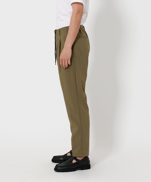 BEAUTY&YOUTH UNITED ARROWS（ビューティーアンドユースユナイテッドアローズ）の「TORAY「リランチェ＆+」1P  テーパード パンツ ‐ウォッシャブル セットアップ対応‐（スラックス・メンズ・ネイビー/ブラック/オリーブ・S/M/XL/L）」の16枚目の写真