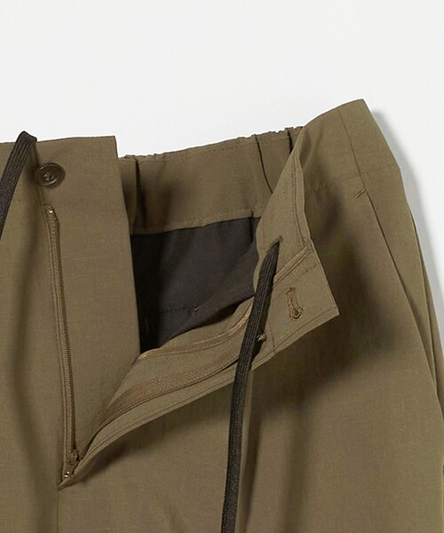 BEAUTY&YOUTH UNITED ARROWS（ビューティーアンドユースユナイテッドアローズ）の「TORAY「リランチェ＆+」1P  テーパード パンツ ‐ウォッシャブル セットアップ対応‐（スラックス・メンズ・ネイビー/ブラック/オリーブ・S/M/XL/L）」の22枚目の写真