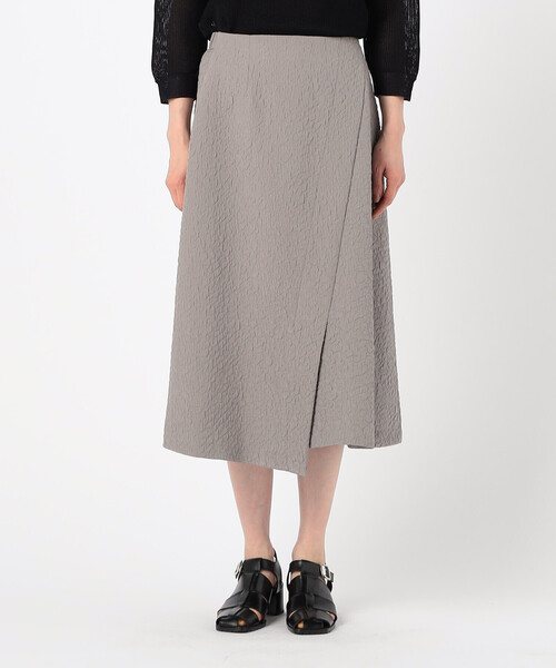 Gabardine K.T(ギャバジンケーティー)の「風通ジャカード 巻き風スカート(スカート・レディース・ブラック/グレー・9号)」の7枚目の写真
