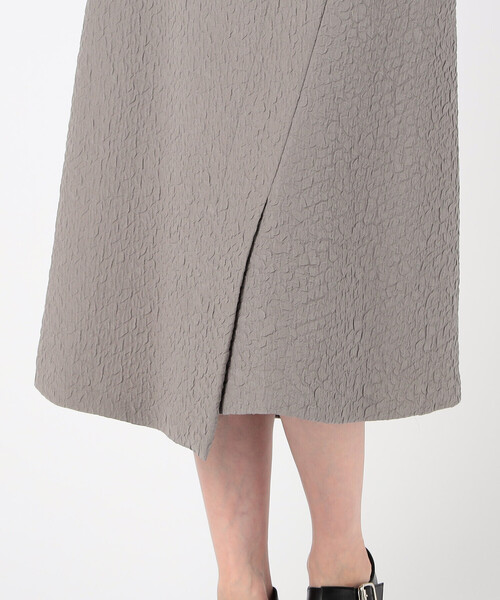 Gabardine K.T(ギャバジンケーティー)の「風通ジャカード 巻き風スカート(スカート・レディース・ブラック/グレー・9号)」の12枚目の写真