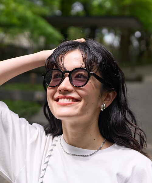 FREAK'S STORE（フリークスストア）の「カラーレンズ アイウエア（サングラス・レディース・ベージュ/ライトグレー/ブラック・ONE SIZE）」の2枚目の写真