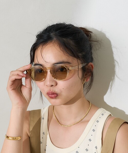 FREAK'S STORE（フリークスストア）の「カラーレンズ アイウエア（サングラス・レディース・ベージュ/ライトグレー/ブラック・ONE SIZE）」の4枚目の写真