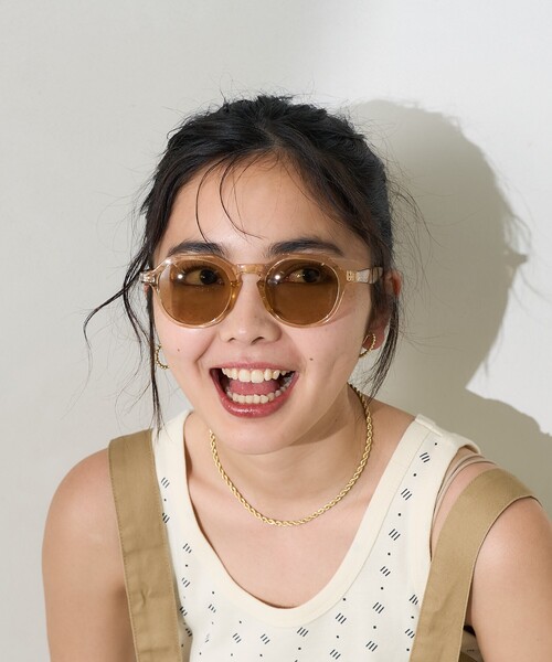 FREAK'S STORE（フリークスストア）の「カラーレンズ アイウエア（サングラス・レディース・ベージュ/ライトグレー/ブラック・ONE SIZE）」の5枚目の写真