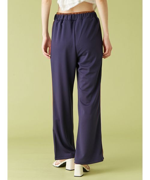 LILY BROWN×MARY QUANT】デイジー刺繍セミフレアトラックパンツ