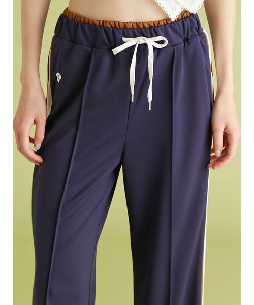 LILY BROWN×MARY QUANT】デイジー刺繍セミフレアトラックパンツ