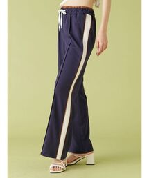 【LILY BROWN×MARY QUANT】デイジー刺繍セミフレアトラックパンツ