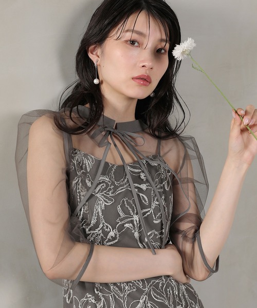 Kana(カナ)の「チュールボレロ 花柄刺繍キャミワンピース 2点セット パーティー ドレス 結婚式 お呼ばれ オケージョン(ドレス・レディース・チャコールグレー/イエロー/ブラウン・M)」の12枚目の写真