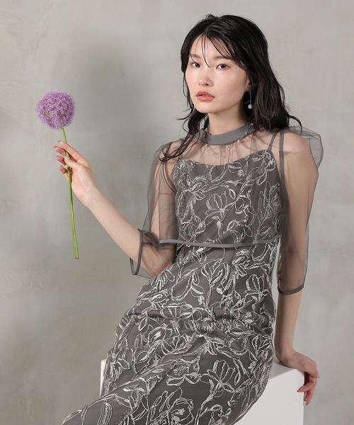 Kana(カナ)の「チュールボレロ 花柄刺繍キャミワンピース 2点セット パーティー ドレス 結婚式 お呼ばれ オケージョン(ドレス・レディース・チャコールグレー/イエロー/ブラウン・M)」の8枚目の写真