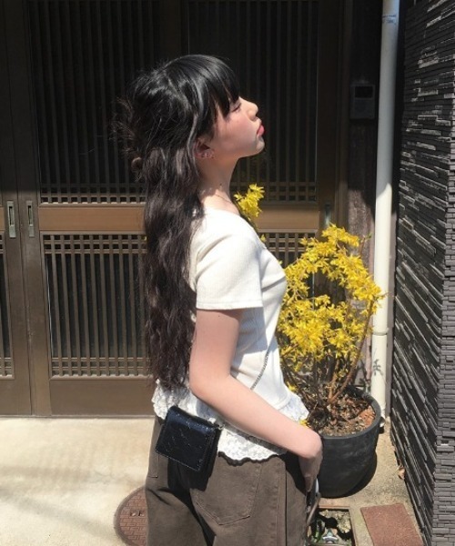 anyonemore（エニワンモア）の「裾ティアードレースフリルボタン半袖Tシャツ（Tシャツ/カットソー・レディース・アイボリー・FREE）」の10枚目の写真