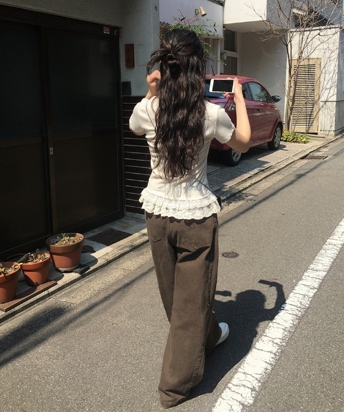 anyonemore（エニワンモア）の「裾ティアードレースフリルボタン半袖Tシャツ（Tシャツ/カットソー・レディース・アイボリー・FREE）」の8枚目の写真