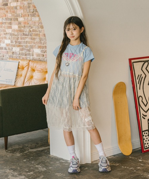 URBAN CHERRY（アーバンチェリー）の「【MELTY BUNNY/メルティバニー】レースキャミワンピース+ロゴデザインちびTシャツ（Tシャツ/カットソー・キッズ・ホワイト/ピンク/ブルー・XS/S/M）」の6枚目の写真